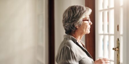 Doctors Explain Differences Between Dementia and Alzheimer’s