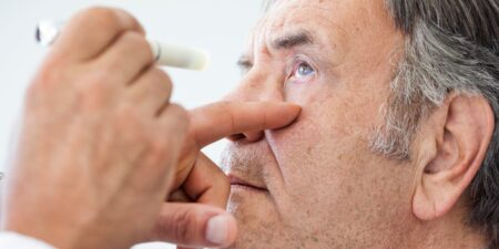 Doctors Explain Cataract Causes and Treatment Options