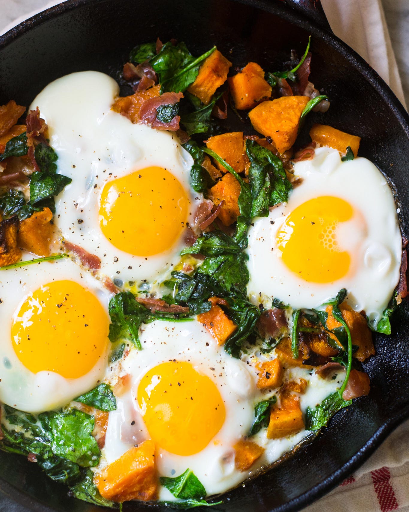 whole30 breakfast recipes: butternut squash prosciutto breakfast hash