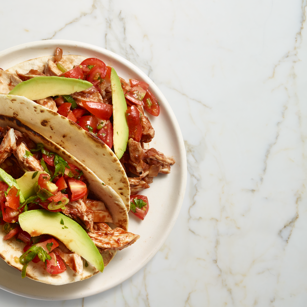 low calorie meals smoky peanut butter chicken tacos