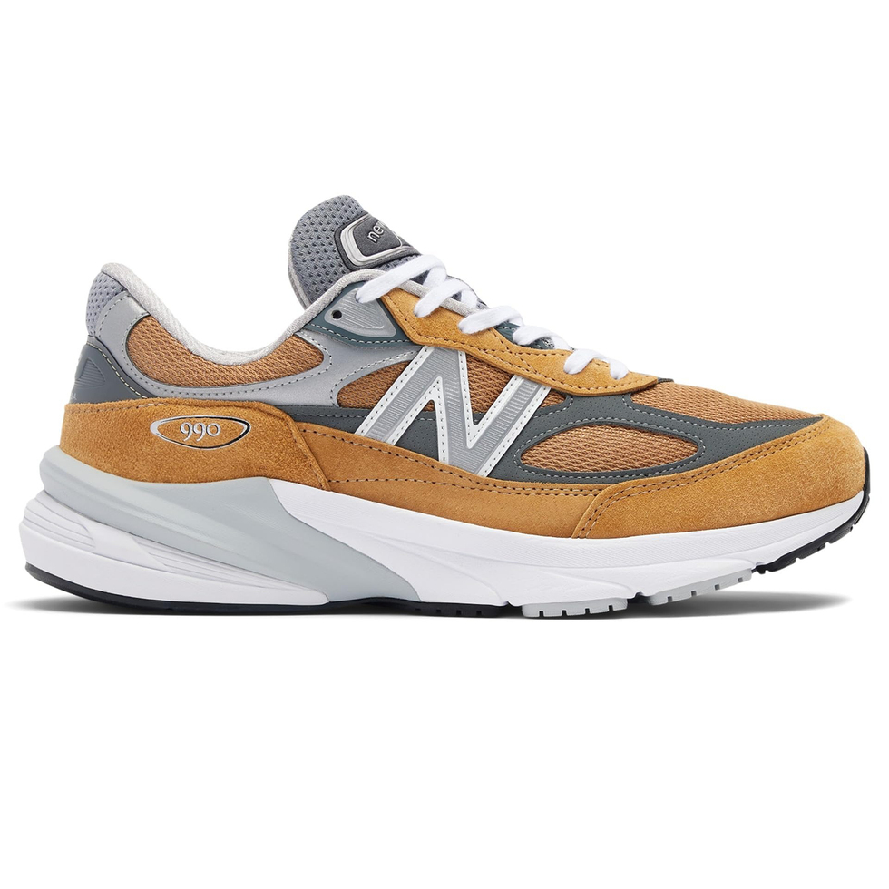 990 V6 Sneaker