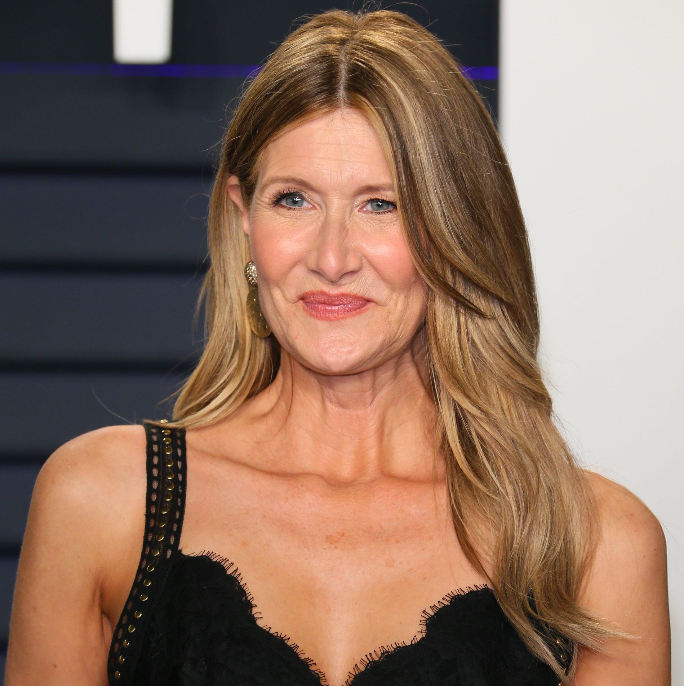 hairstyles that make you look younger long layers with highlights