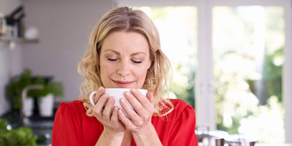 Scientists Find Caffeinated Coffee and Tea May Reduce Risk of Stroke, Heart Attack—Here’s How Much Impacts Health