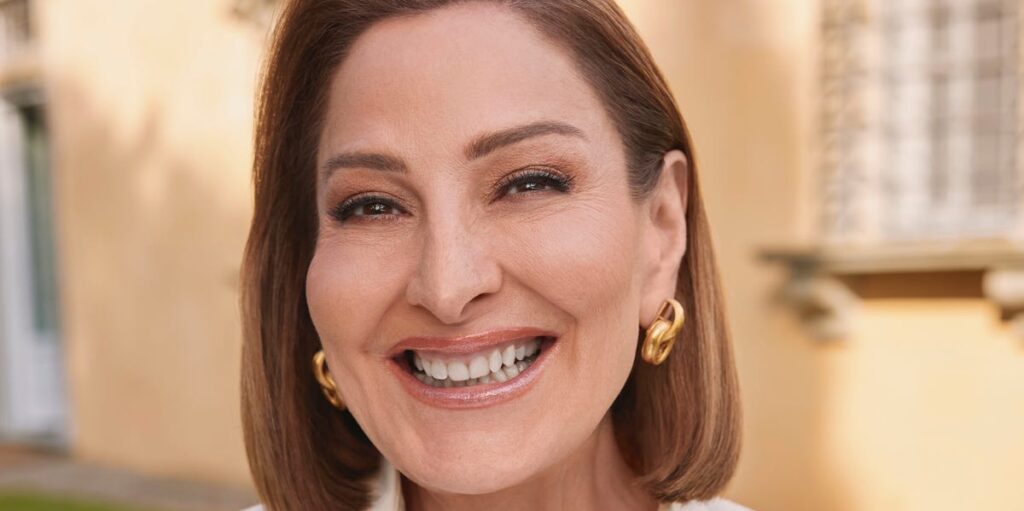 Laura Geller Reveals Her Top ‘Foolproof’ Makeup Tips for Women Over 60—On Sale Now