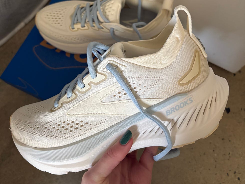 Brooks Glycerin 23 side view