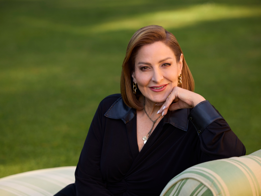 Laura Geller Shares Her Easy 3-Step Vacation Makeup Routine