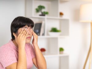 Doctors Explain Pink Eye vs. Allergies Symptoms and Treatments