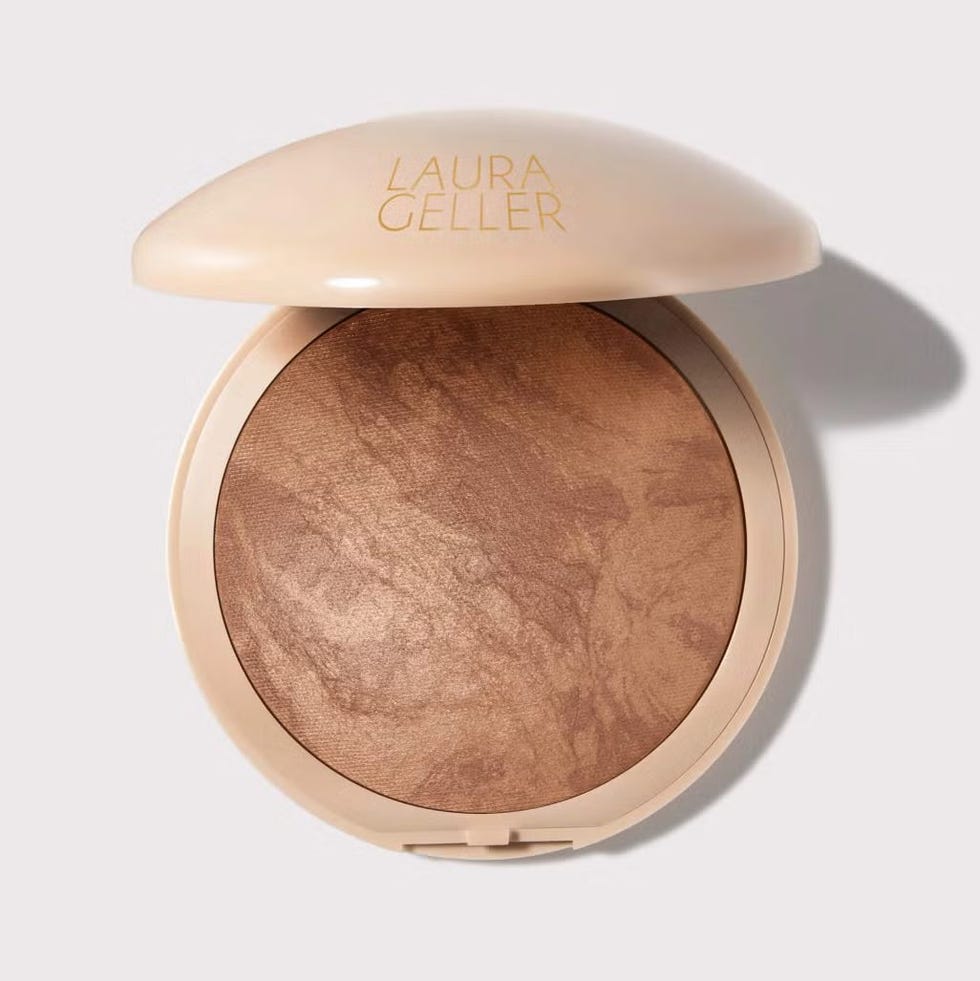 Baked Illuminating Face + Body Bronzer Baked Illuminating Face + Body Bronzer