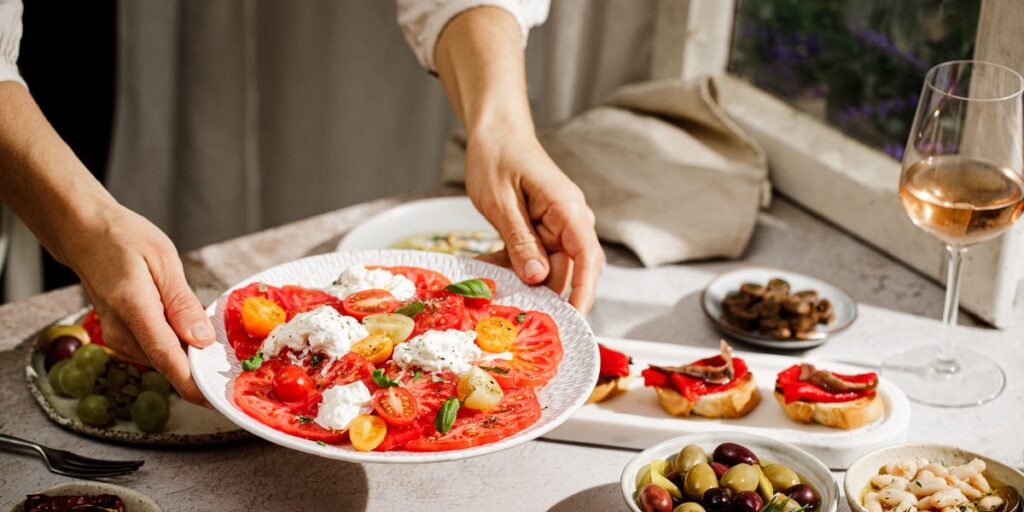 Benefits of the Mediterranean Diet, Per Experts