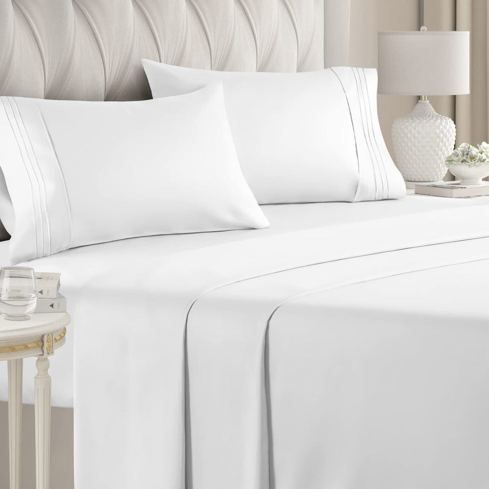 Queen Size 4 Piece Sheet Set Queen Size 4 Piece Sheet Set